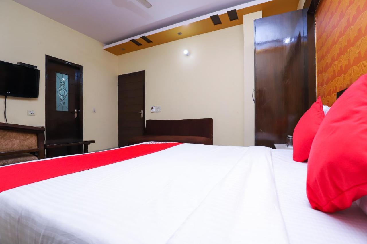 Hotel O J P Inn Near Patel Nagar Metro Station New Delhi Luaran gambar