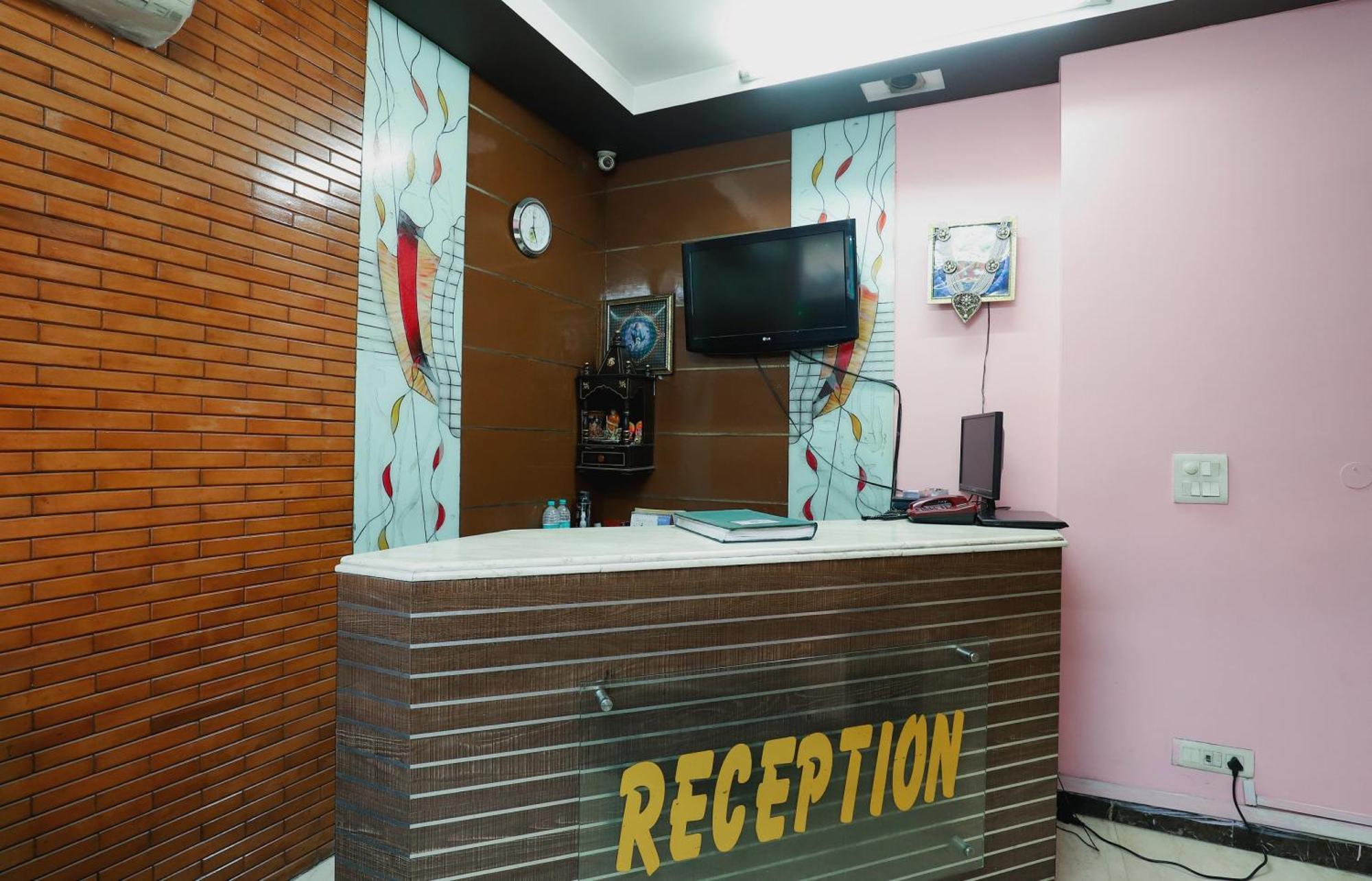 Hotel O J P Inn Near Patel Nagar Metro Station New Delhi Luaran gambar